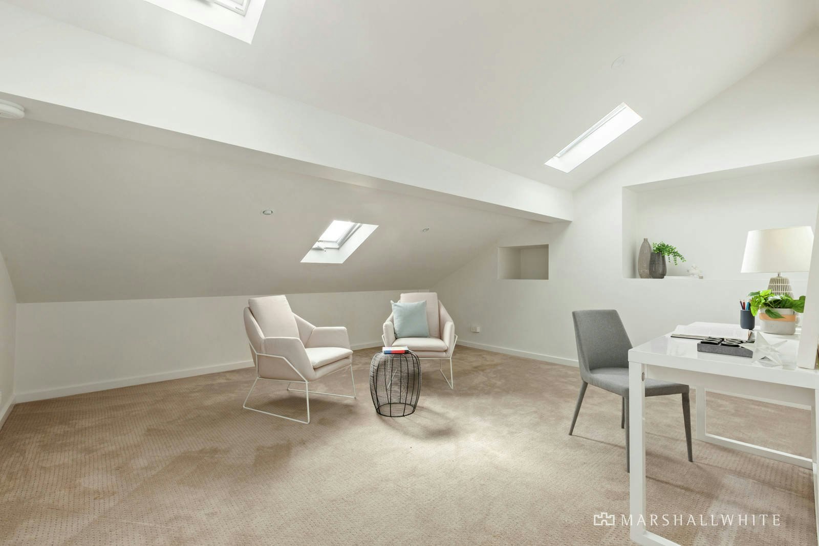 1/64 Canterbury Road, Camberwell, VIC