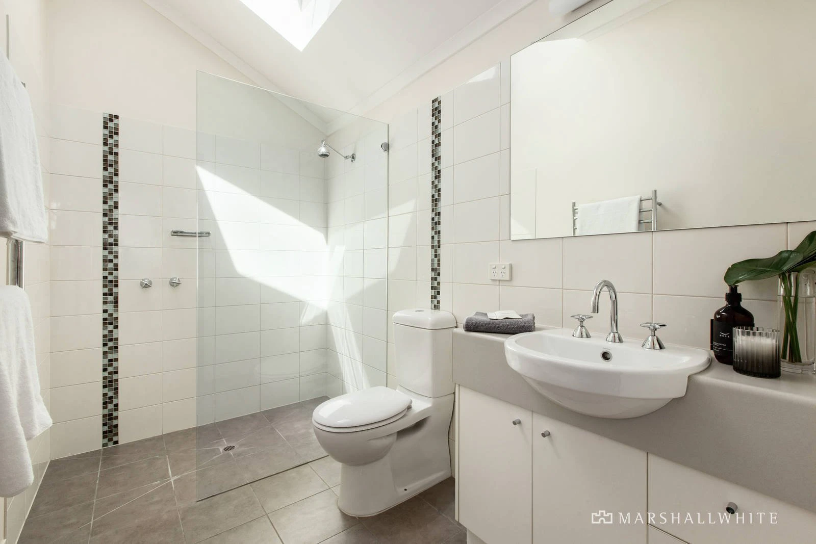 19 Staughton Road, Glen Iris, VIC