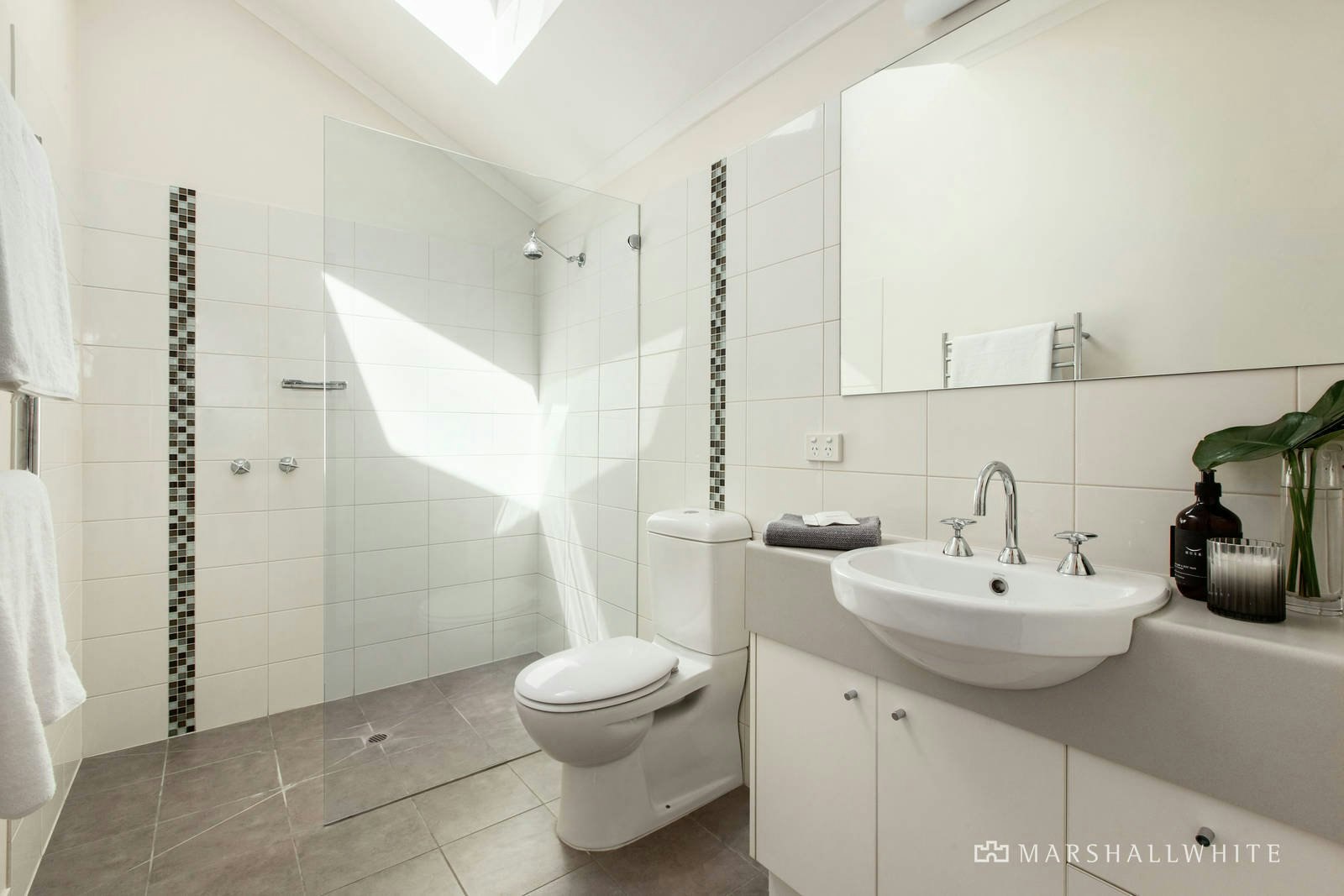 19 Staughton Road, Glen Iris, VIC