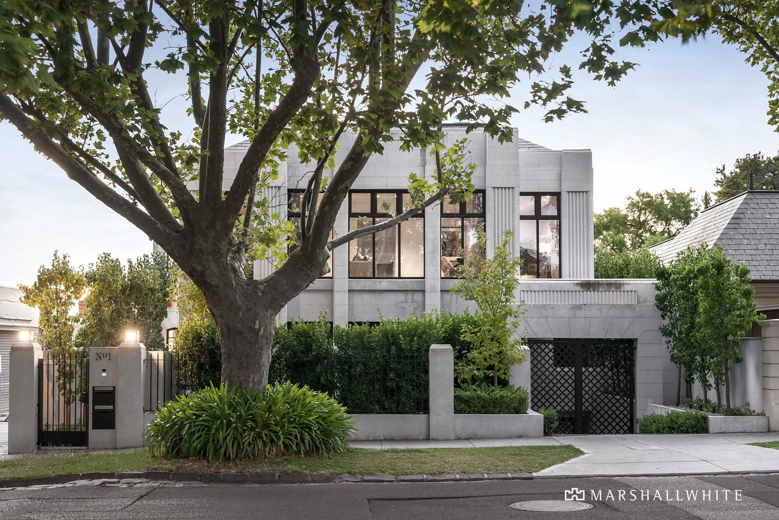 Penthouse, 1 Huntingtower Road, Armadale, VIC