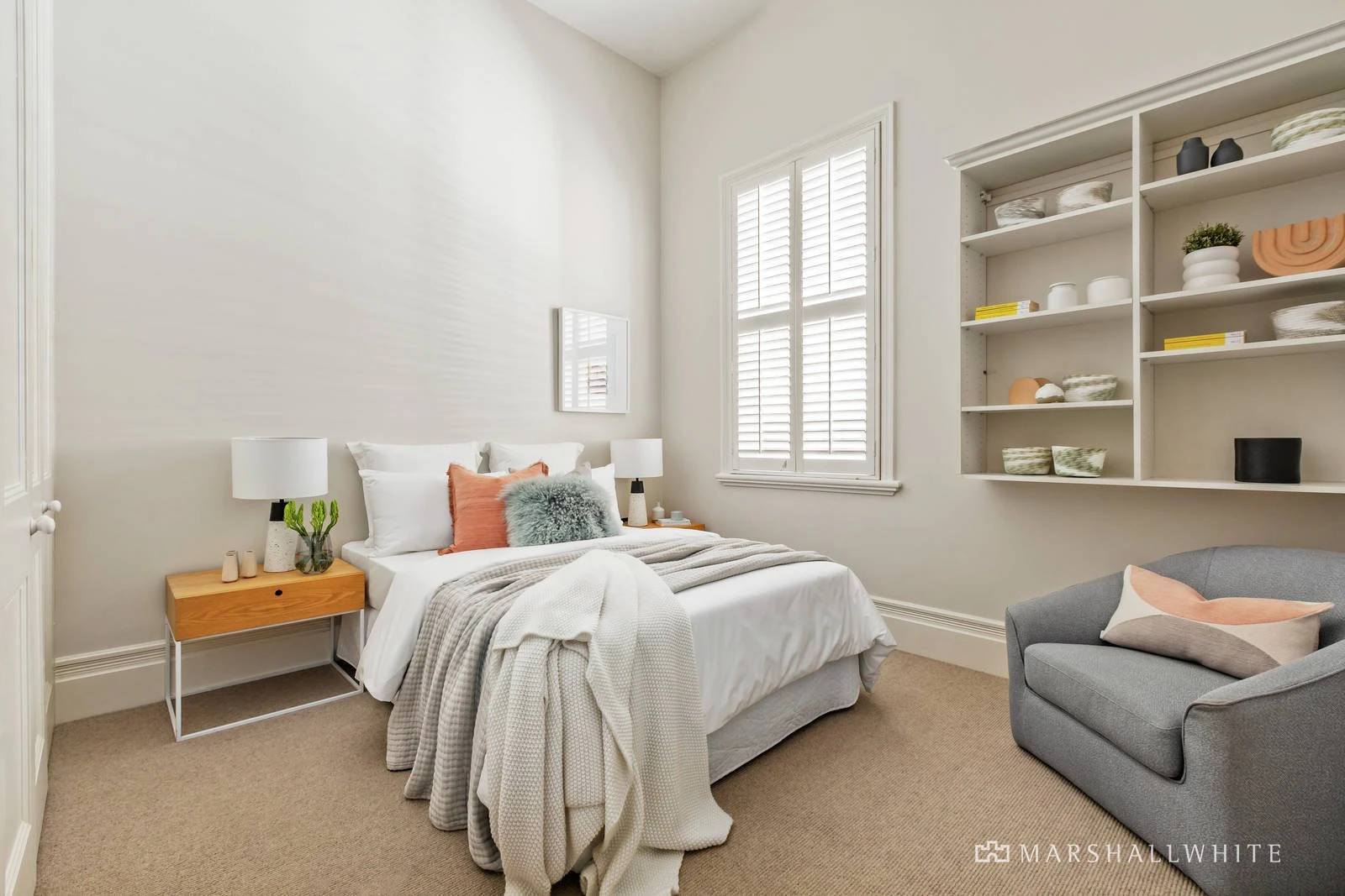 28 Royal Crescent, Armadale, VIC