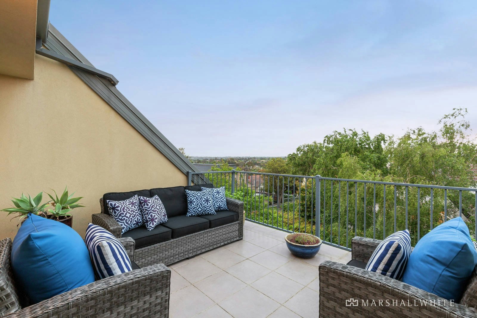 6 Malvern Road, Mont Albert, VIC