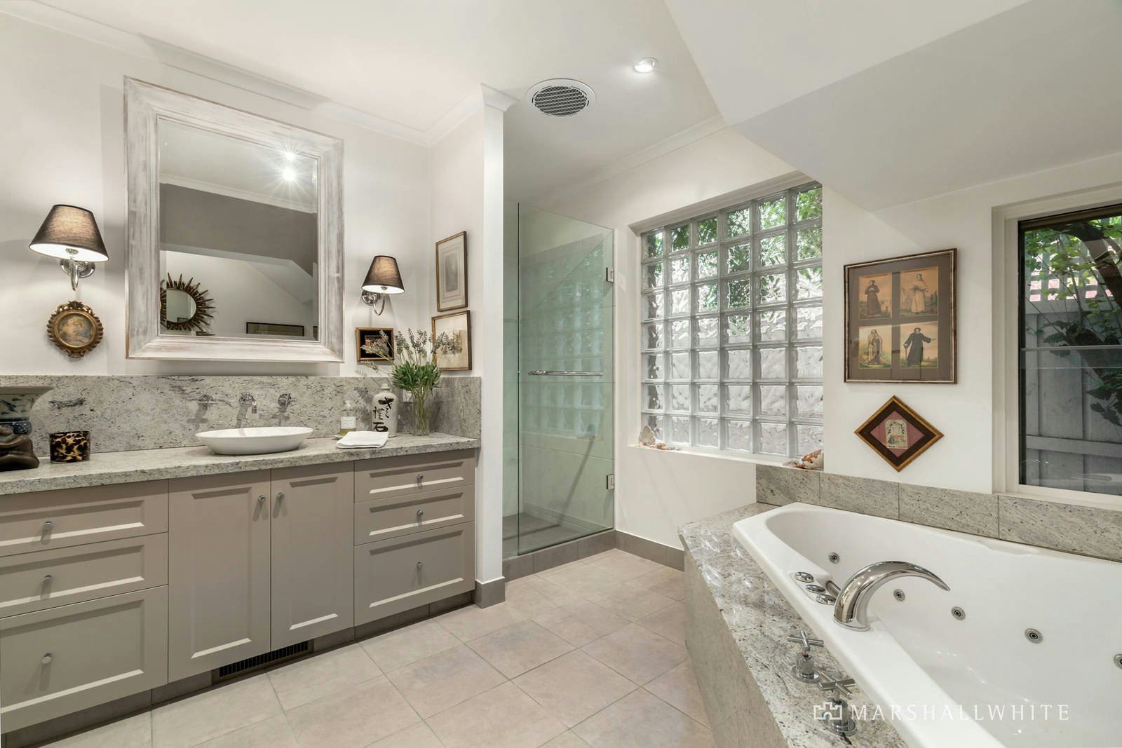 73 Ormond Esplanade, Elwood, VIC