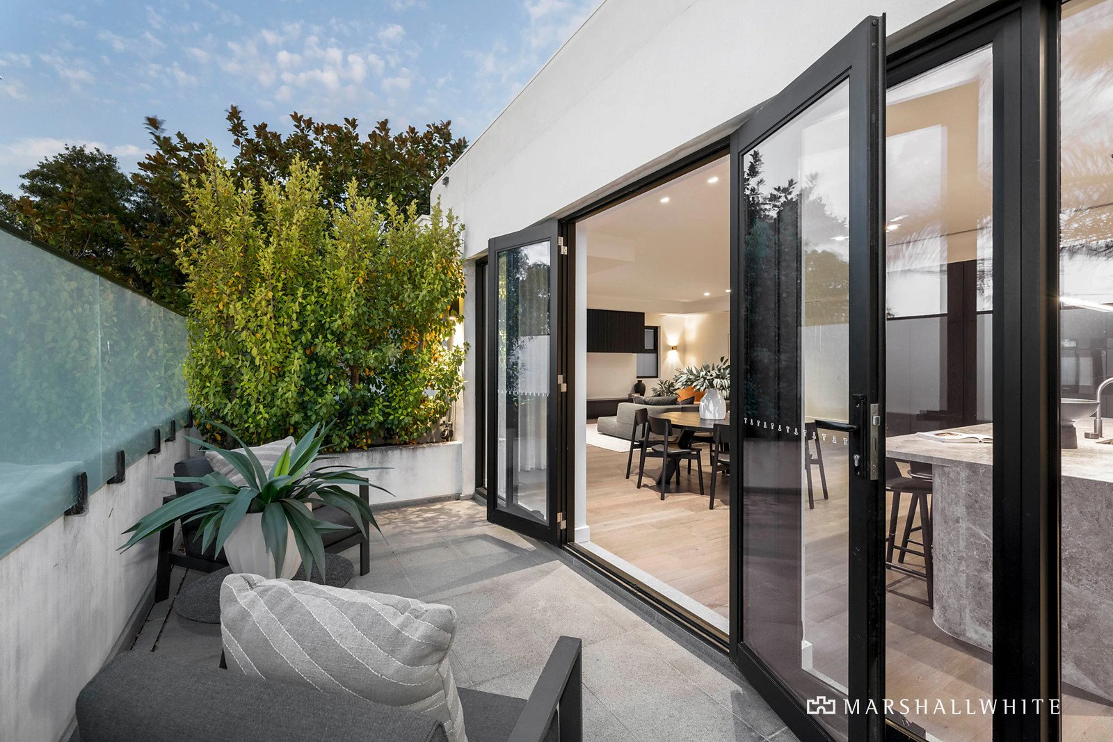Penthouse, 1 Huntingtower Road, Armadale, VIC