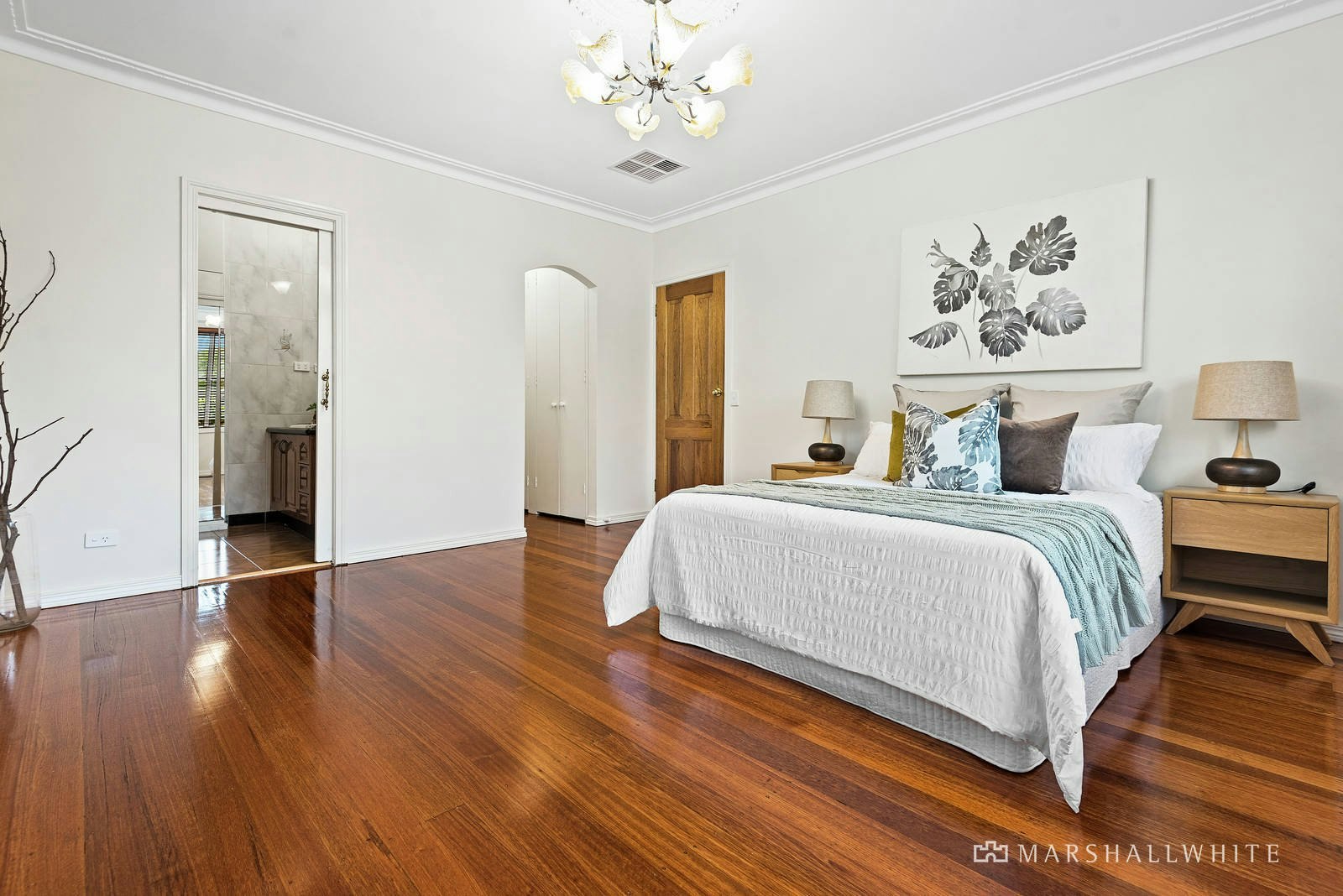 5 Elphinstone Court, Kew, VIC