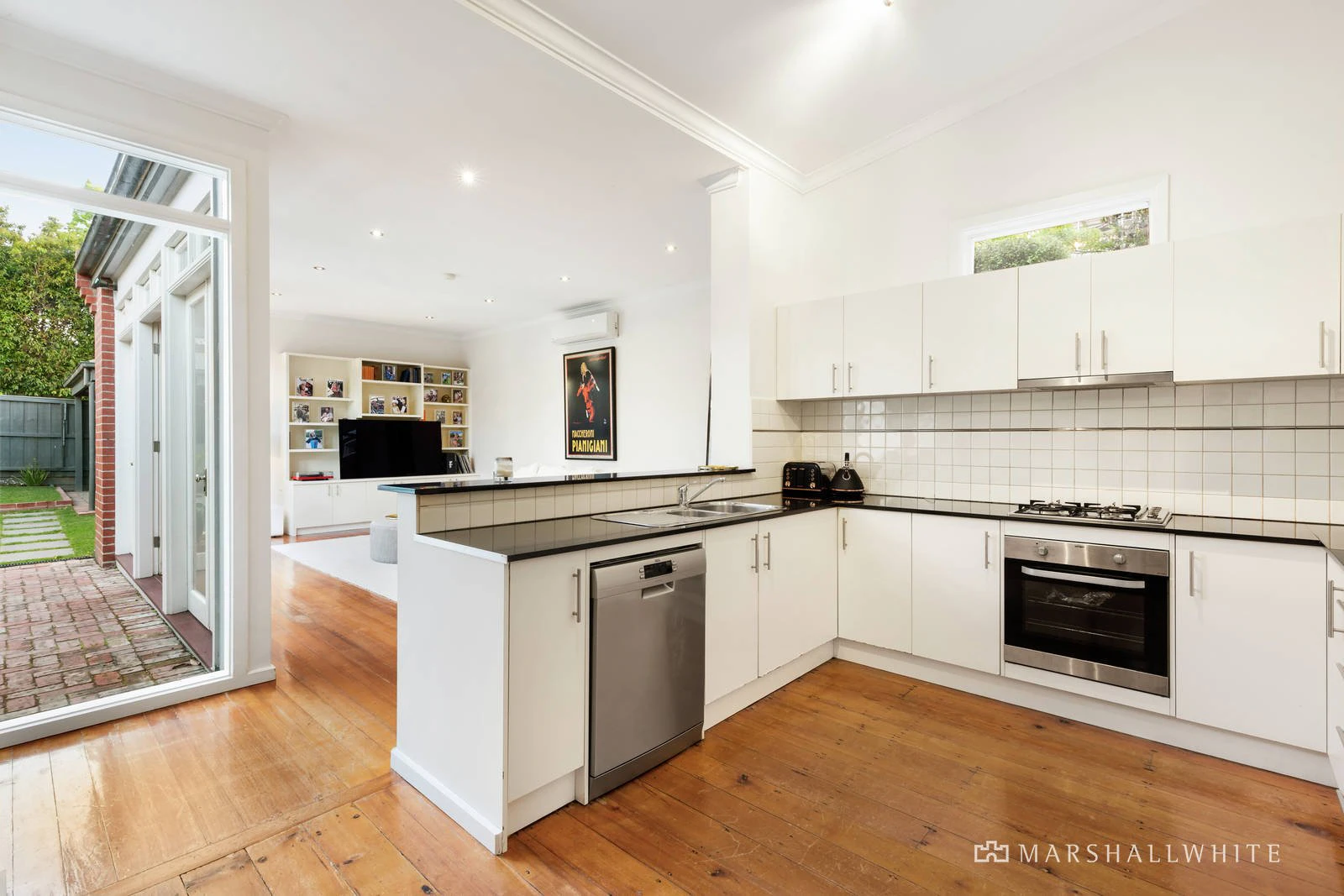 122 Riversdale Road, Hawthorn, VIC