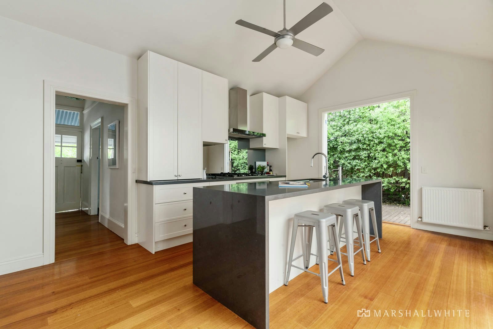 48 Raphael Street, Abbotsford, VIC