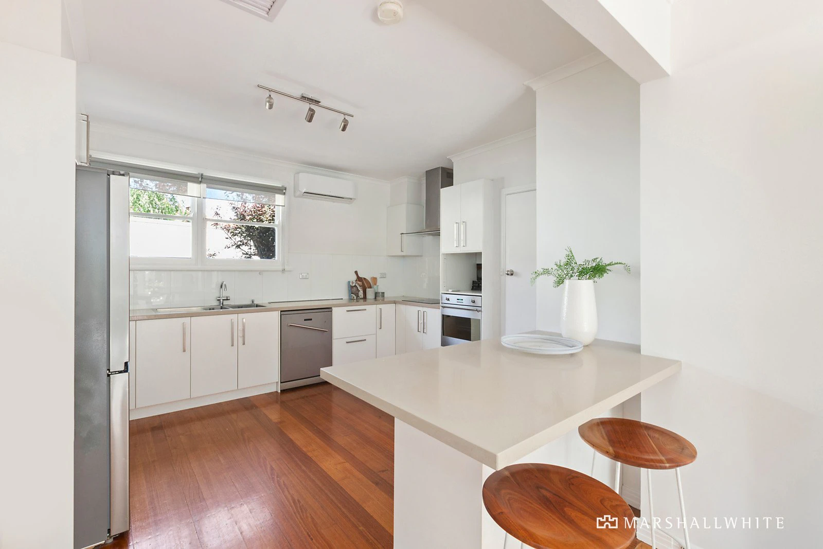 1/64 Canterbury Road, Camberwell, VIC