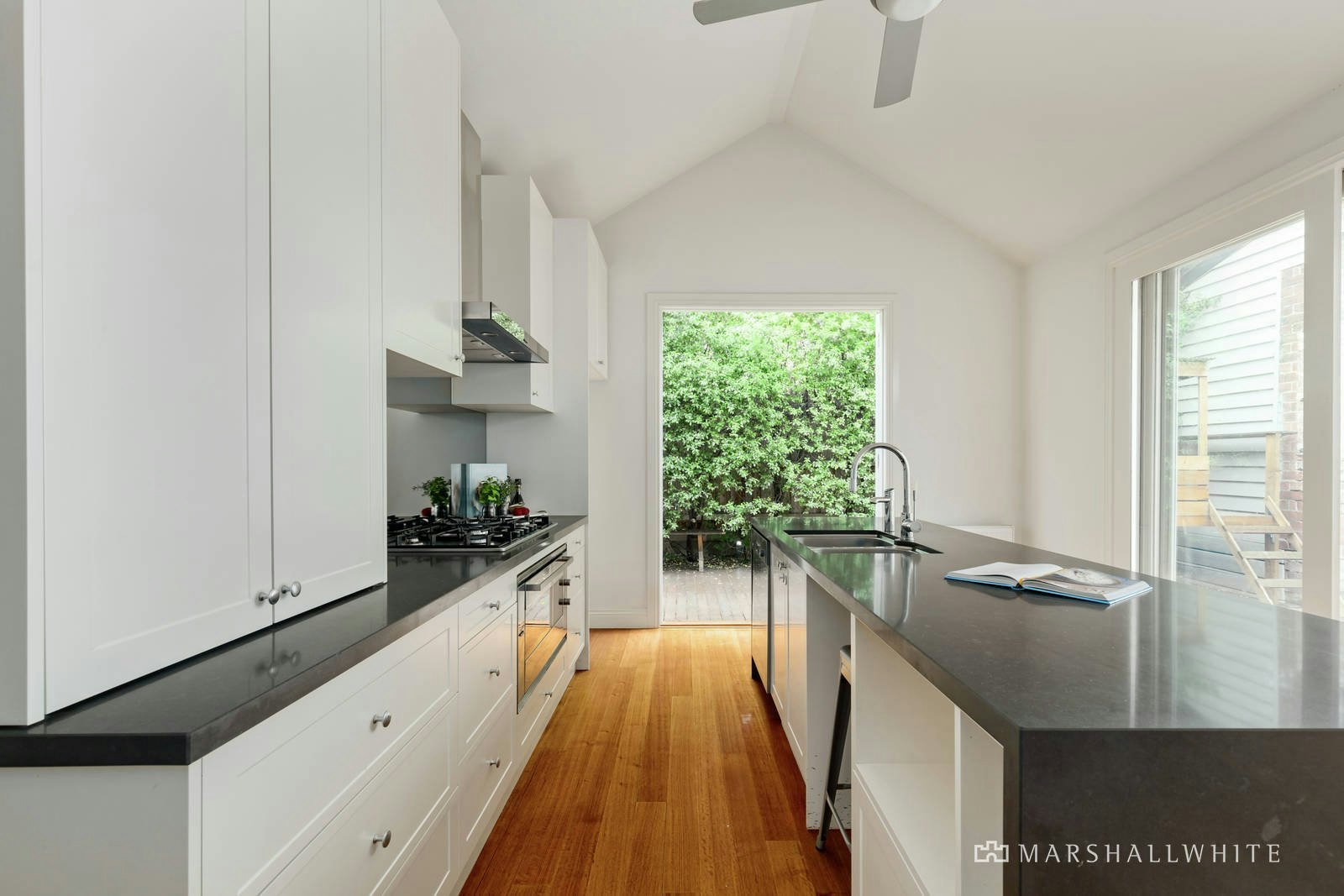 48 Raphael Street, Abbotsford, VIC