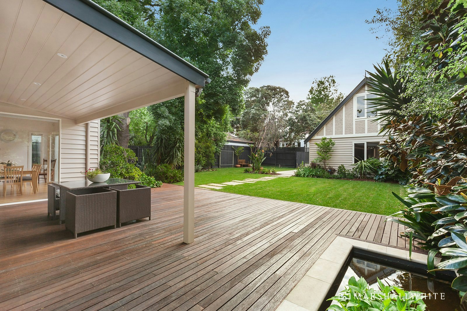 8 Rowell Avenue, Camberwell, VIC