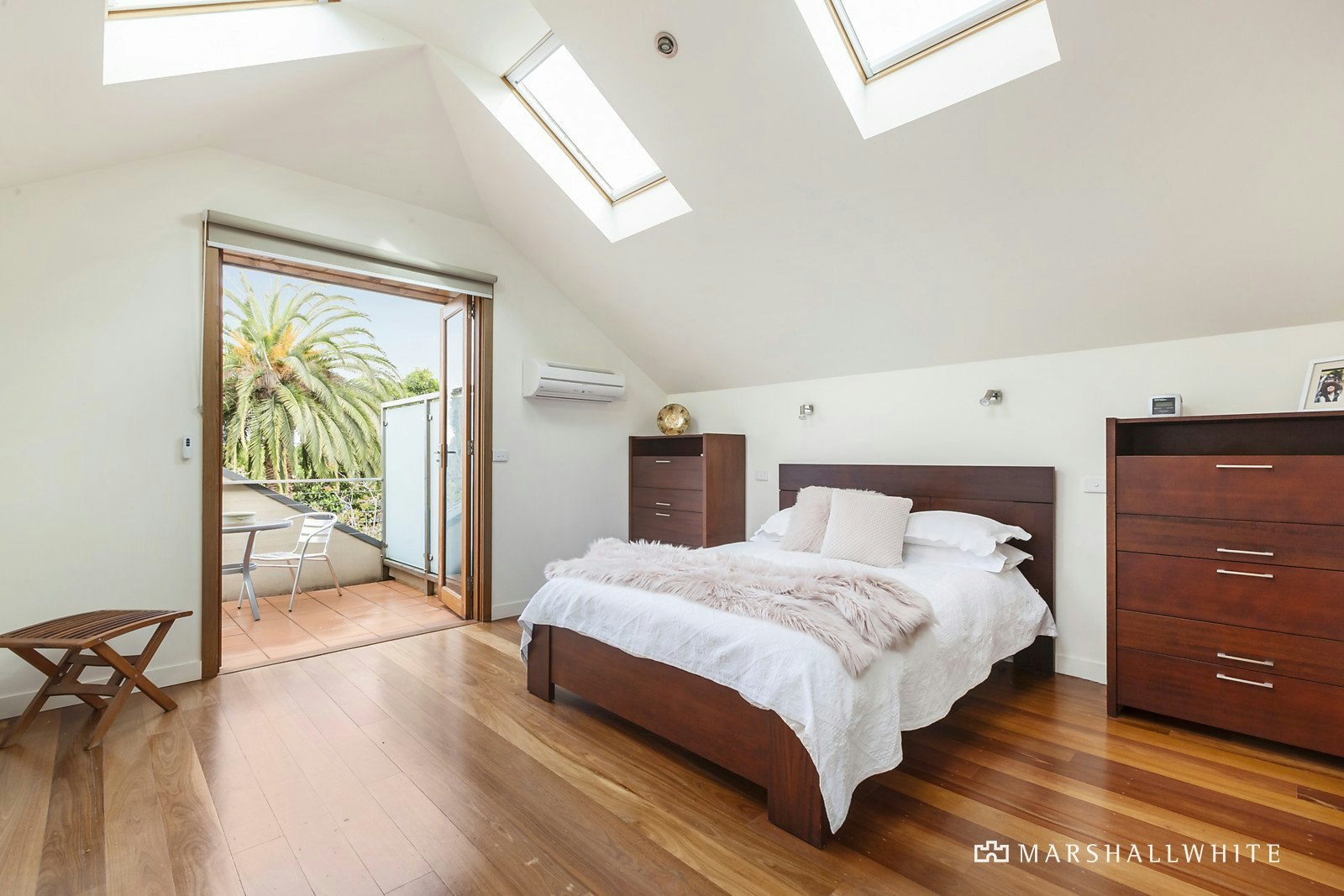 2 Oberon Avenue, Hawthorn East, VIC