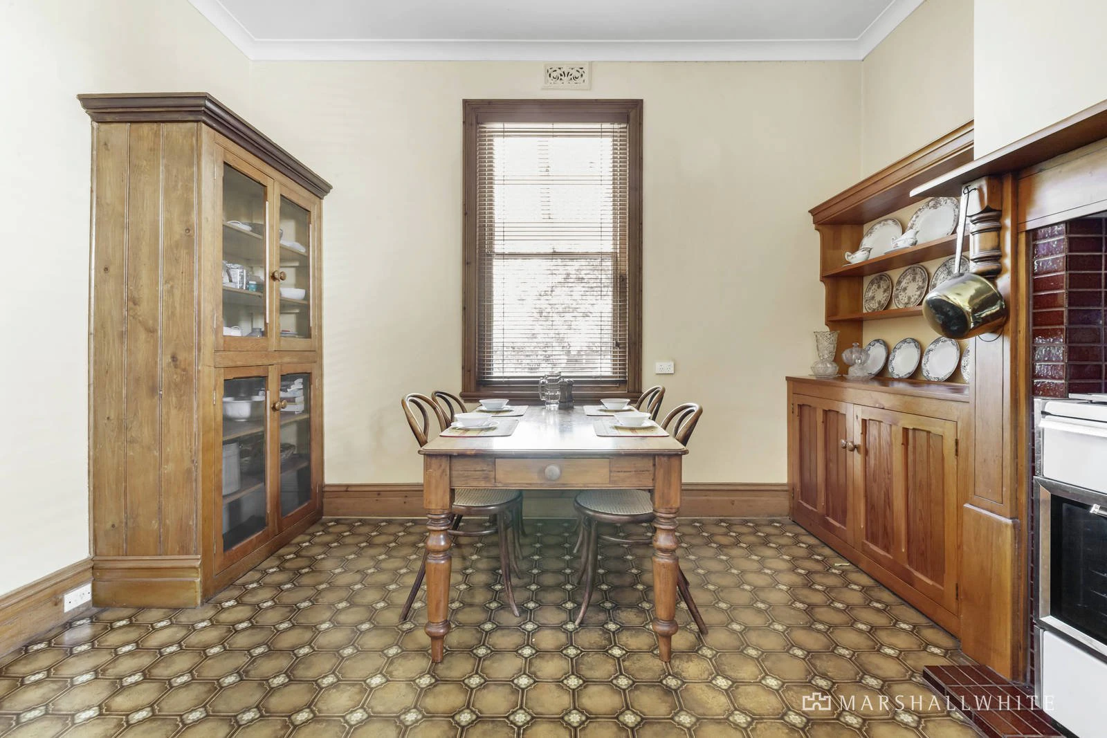 17 Kasouka Road, Camberwell, VIC