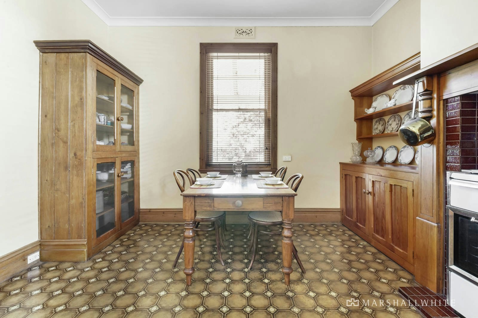 17 Kasouka Road, Camberwell, VIC