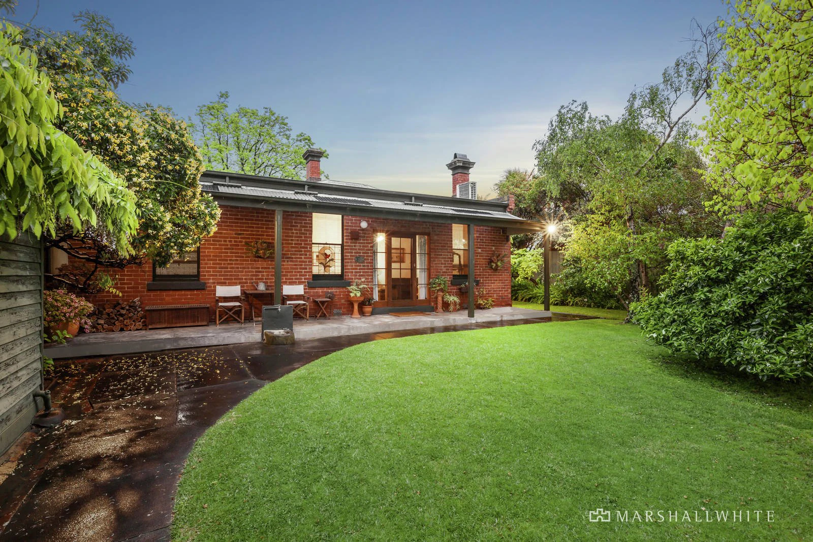 17 Kasouka Road, Camberwell, VIC