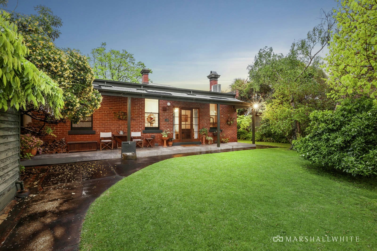 17 Kasouka Road, Camberwell, VIC