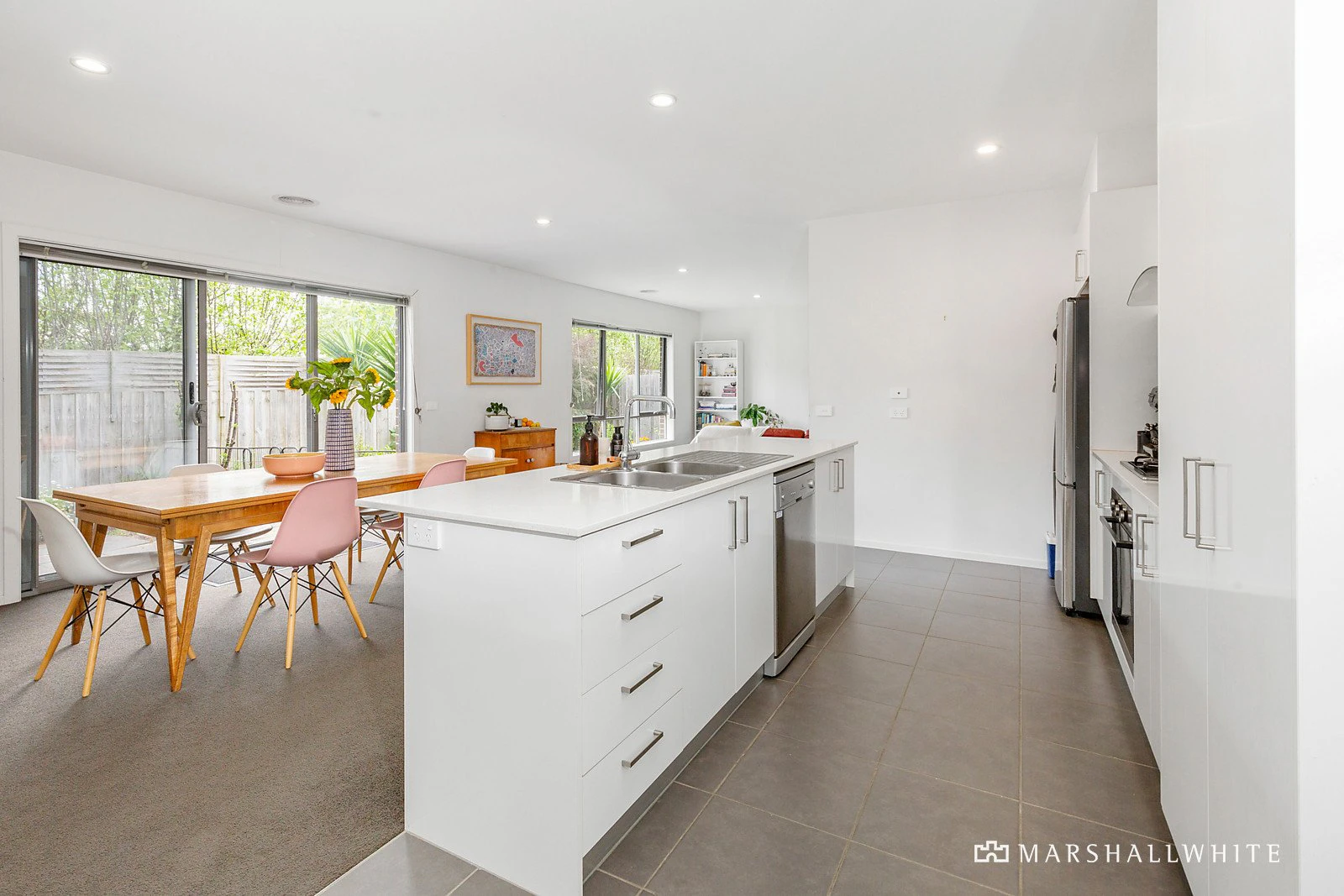 2/18 George Street, Safety Beach, VIC