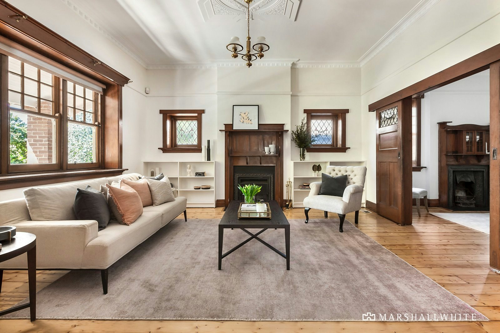 17 Rochester Road, Canterbury, VIC