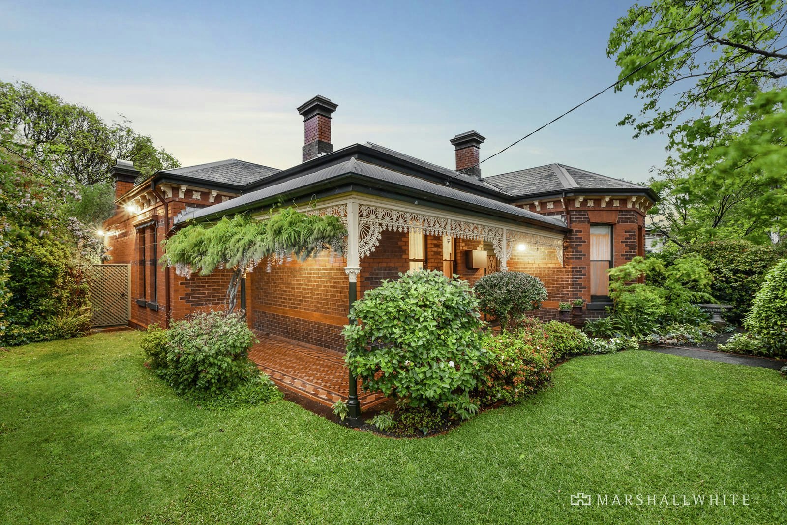 17 Kasouka Road, Camberwell, VIC