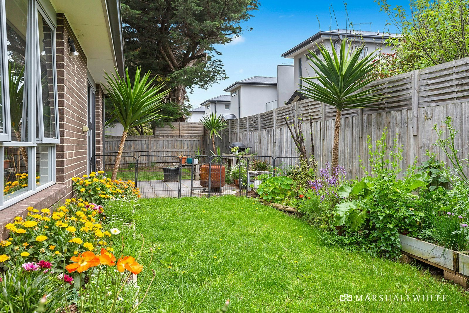 2/18 George Street, Safety Beach, VIC