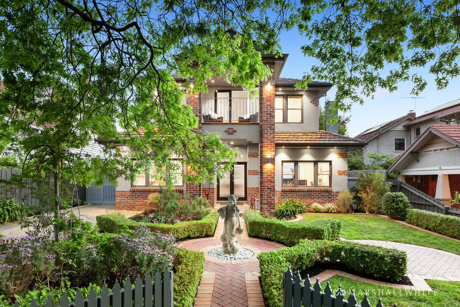 22 Dillon Grove, Glen Iris, VIC