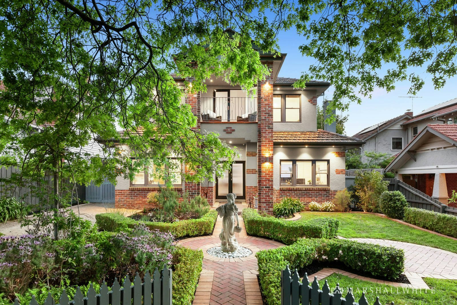 22 Dillon Grove, Glen Iris, VIC