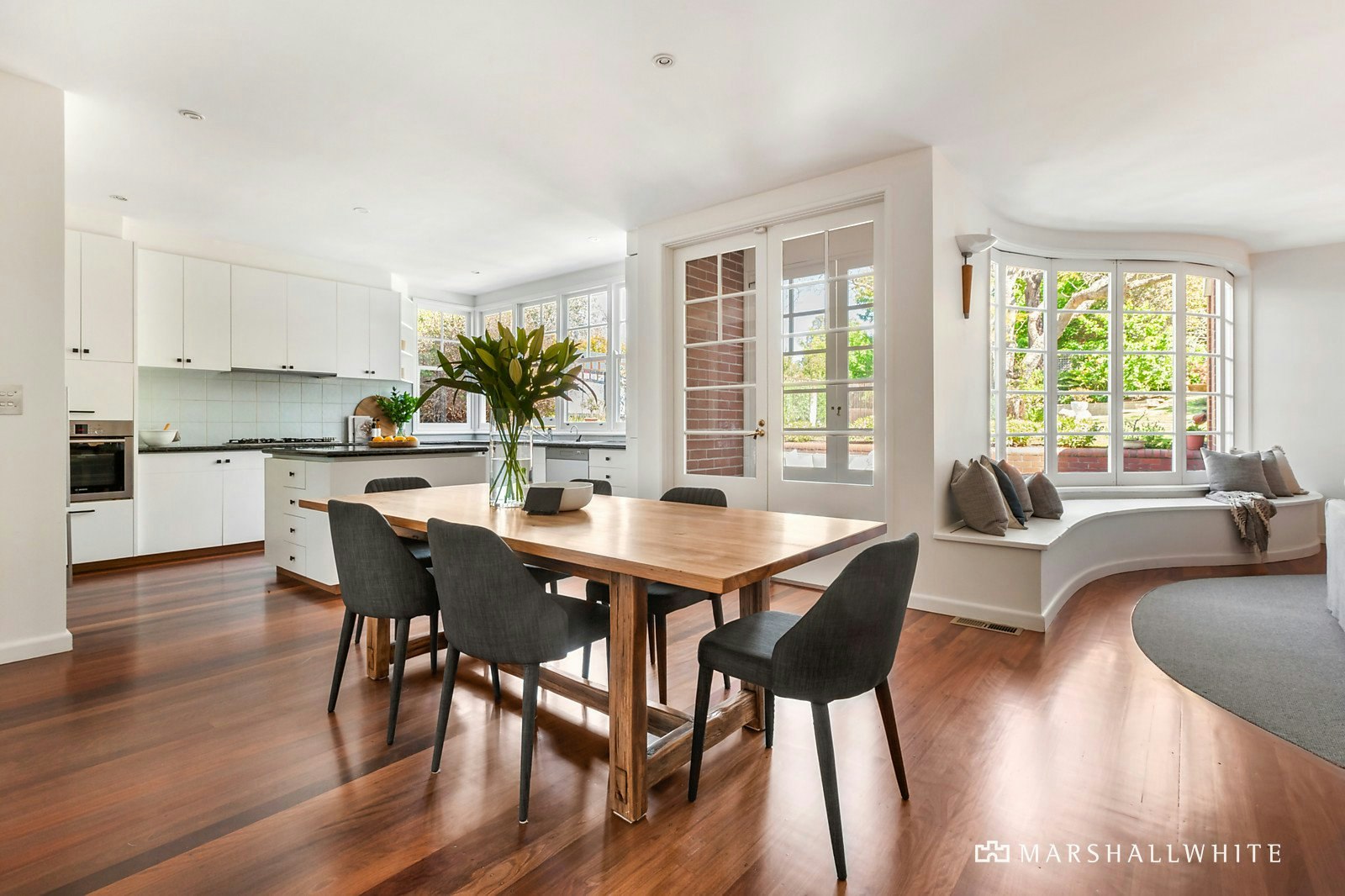 17 Rochester Road, Canterbury, VIC