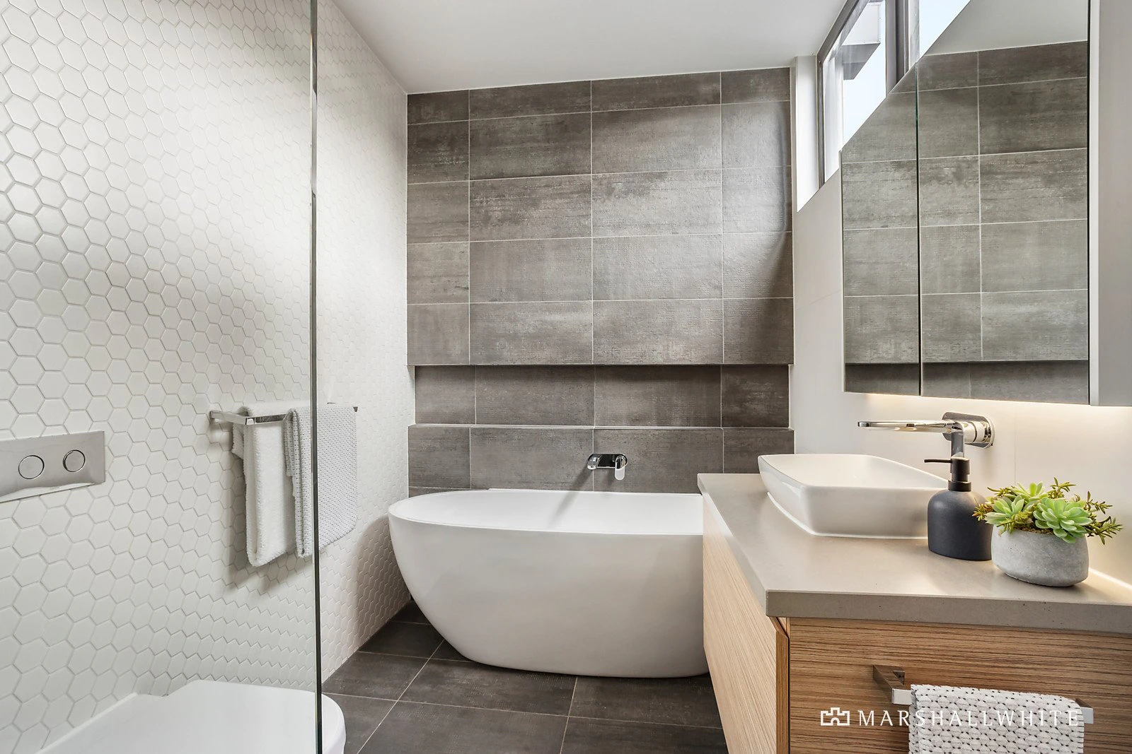 2 Barlow Street, Port Melbourne, VIC