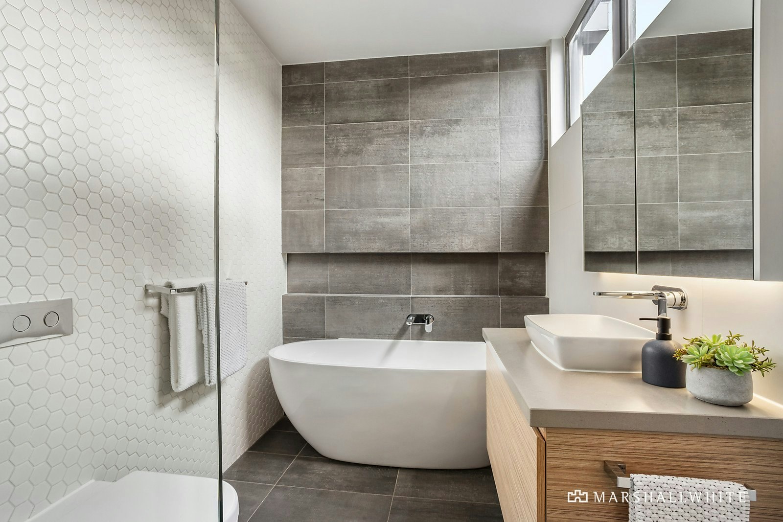 2 Barlow Street, Port Melbourne, VIC