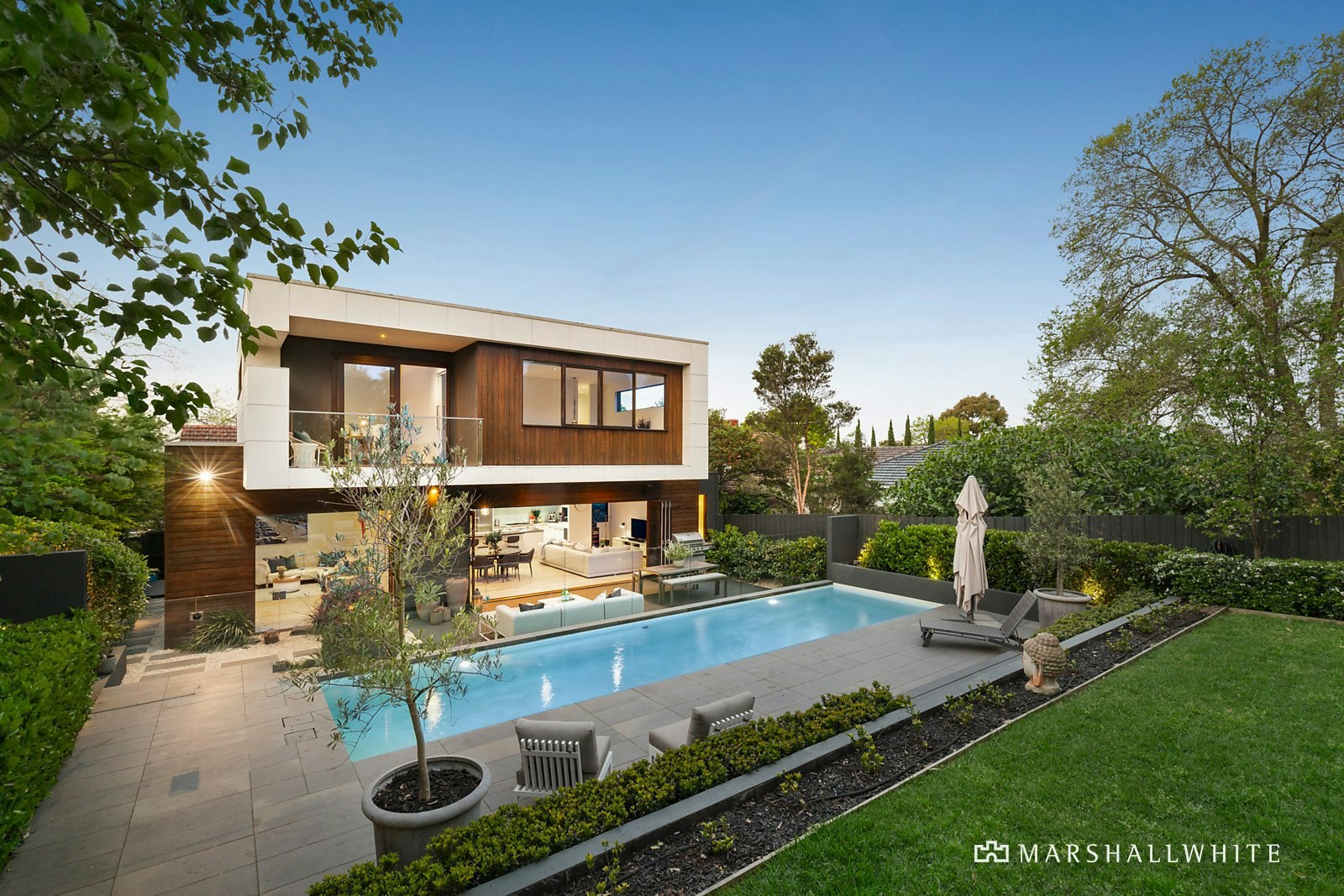 32 Rosedale Road, Glen Iris, VIC