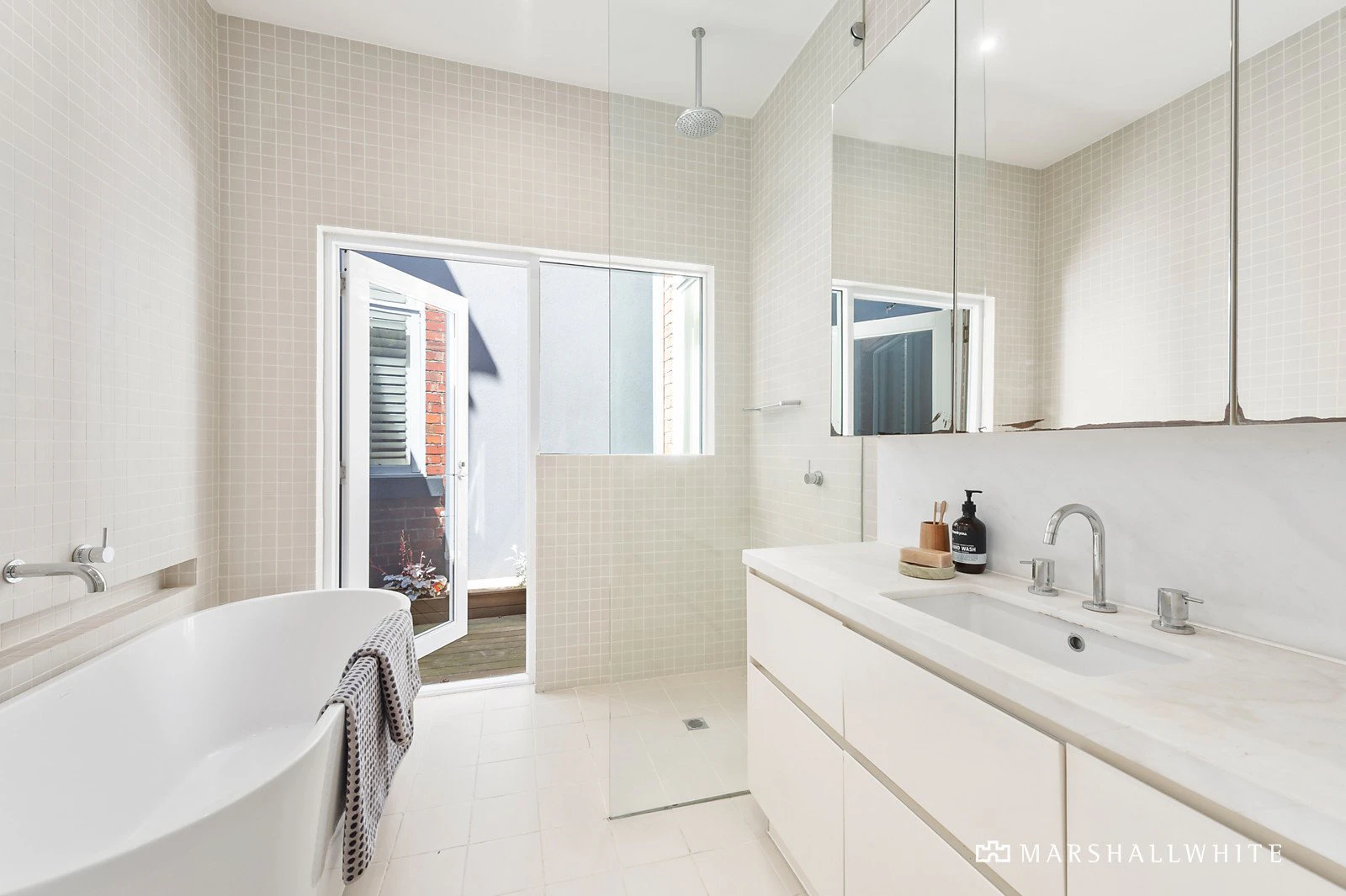 13 Cardigan Place, Albert Park, VIC