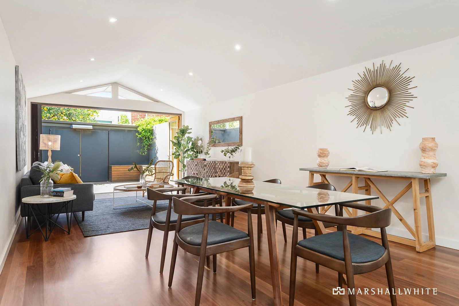 13 Cardigan Place, Albert Park, VIC