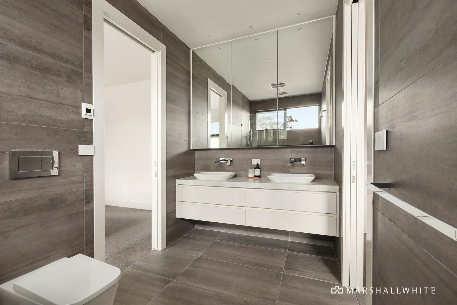 1/10 Albion Road, Glen Iris, VIC