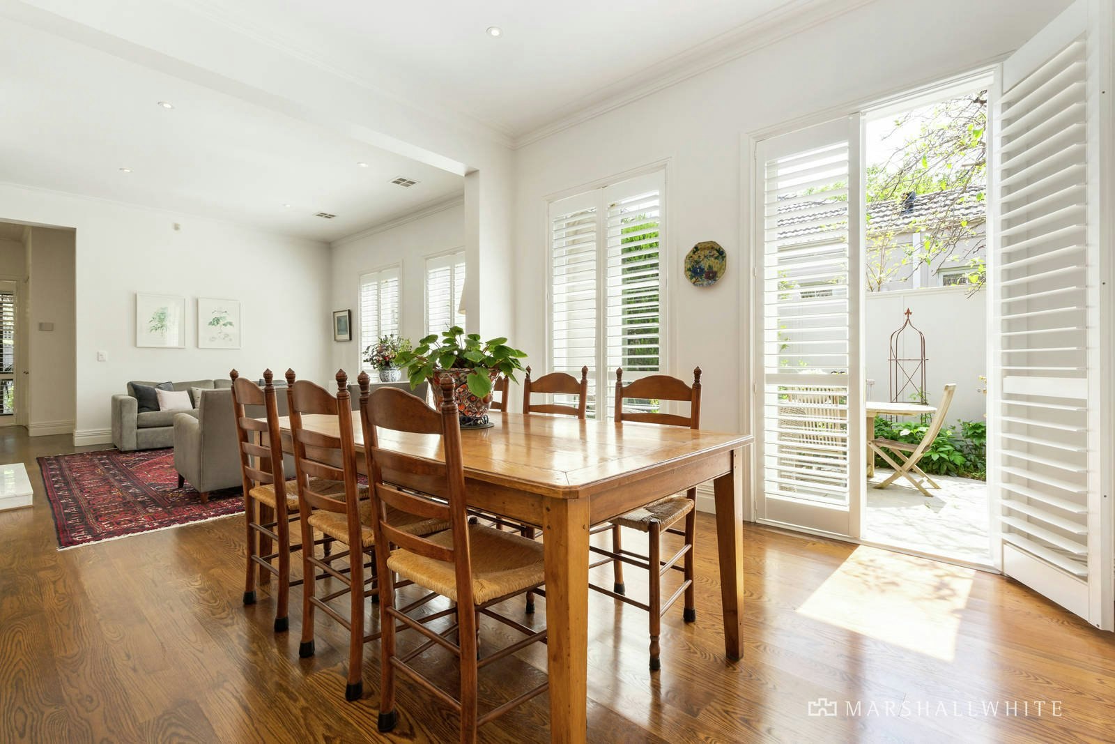 2/14 Devorgilla Avenue, Toorak, VIC