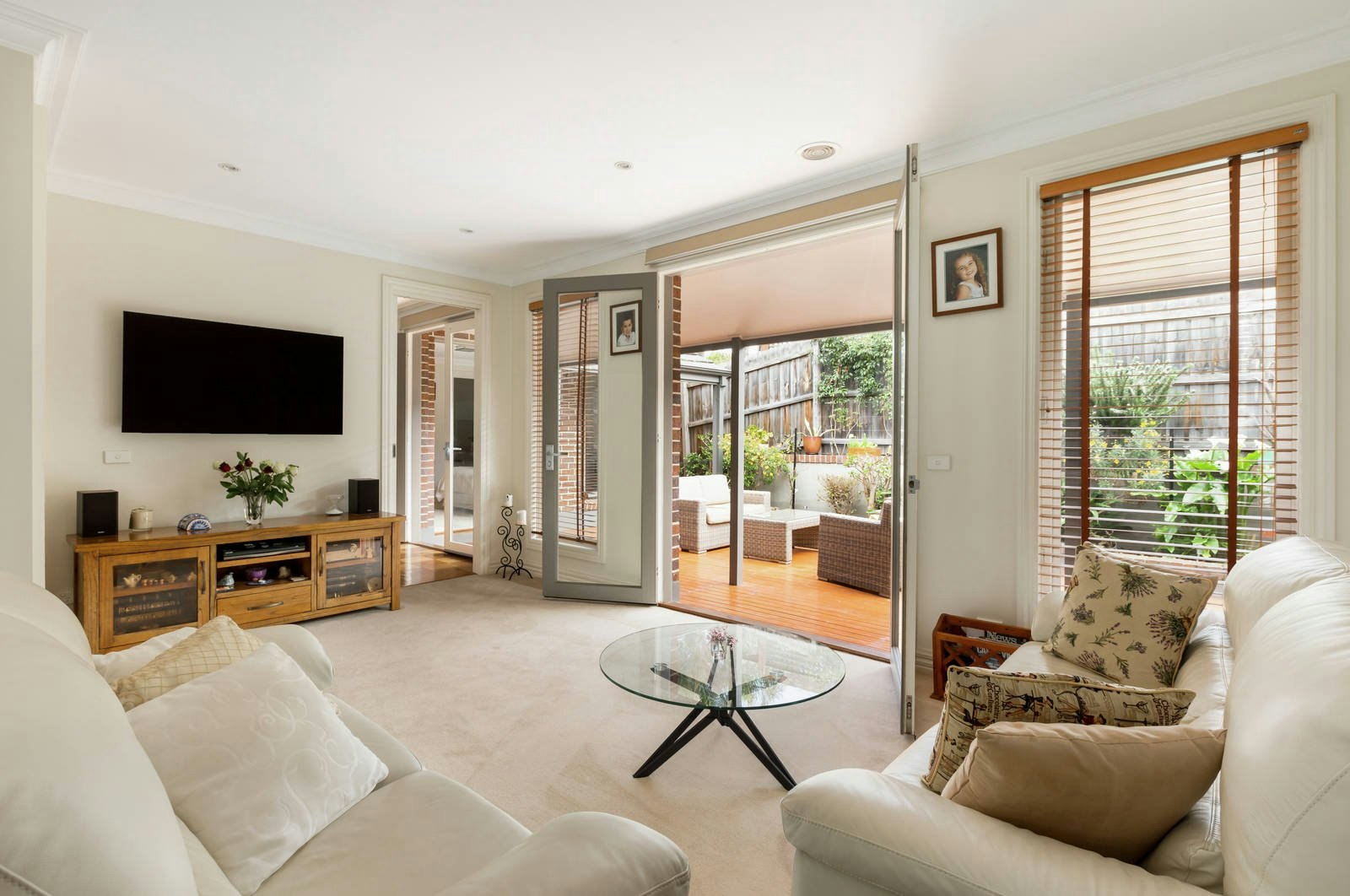 2/8 Tyne Street, Camberwell, VIC