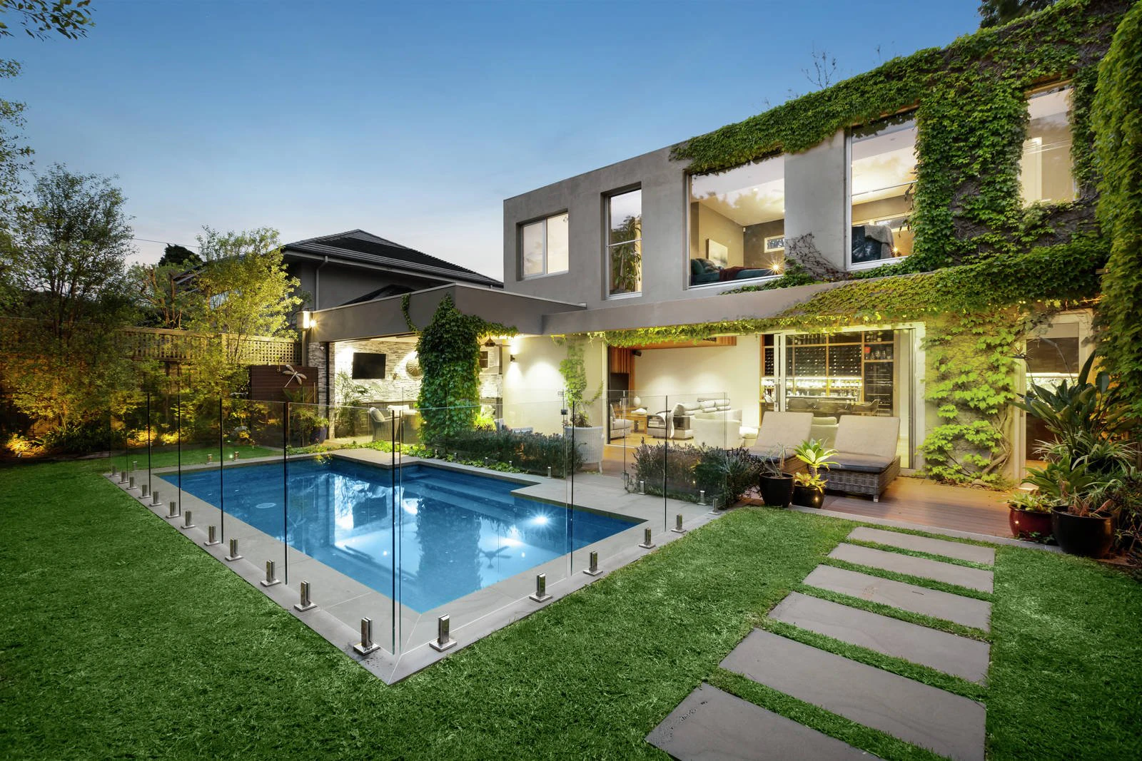 16 Chelsea Street, Brighton, VIC