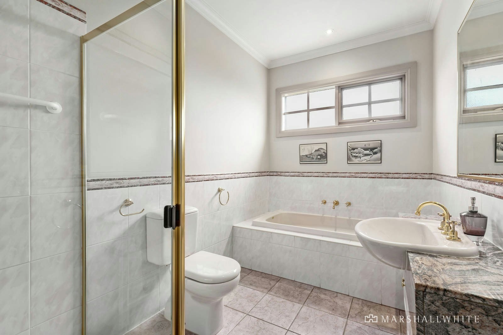 2/1 Kitchener Street, Deepdene, VIC