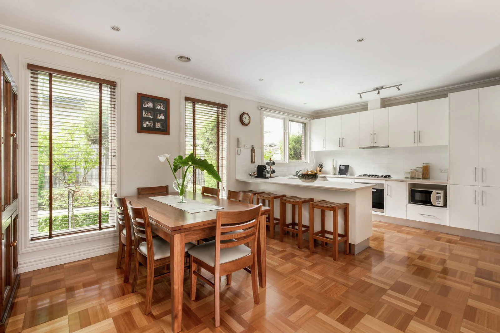 2/8 Tyne Street, Camberwell, VIC