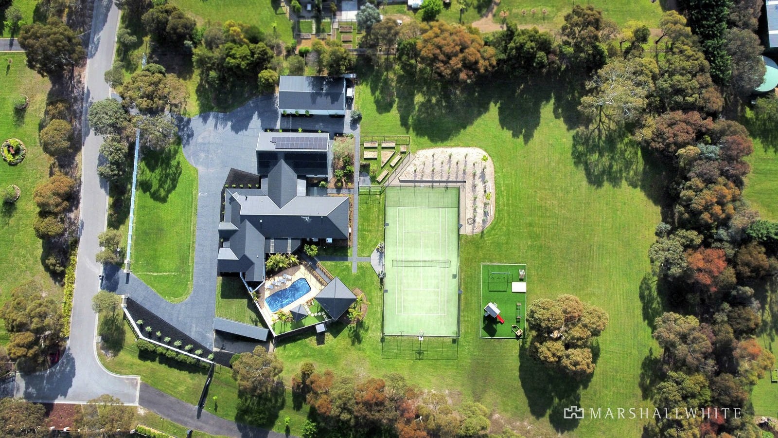 4 Bailey Place, Mornington, VIC