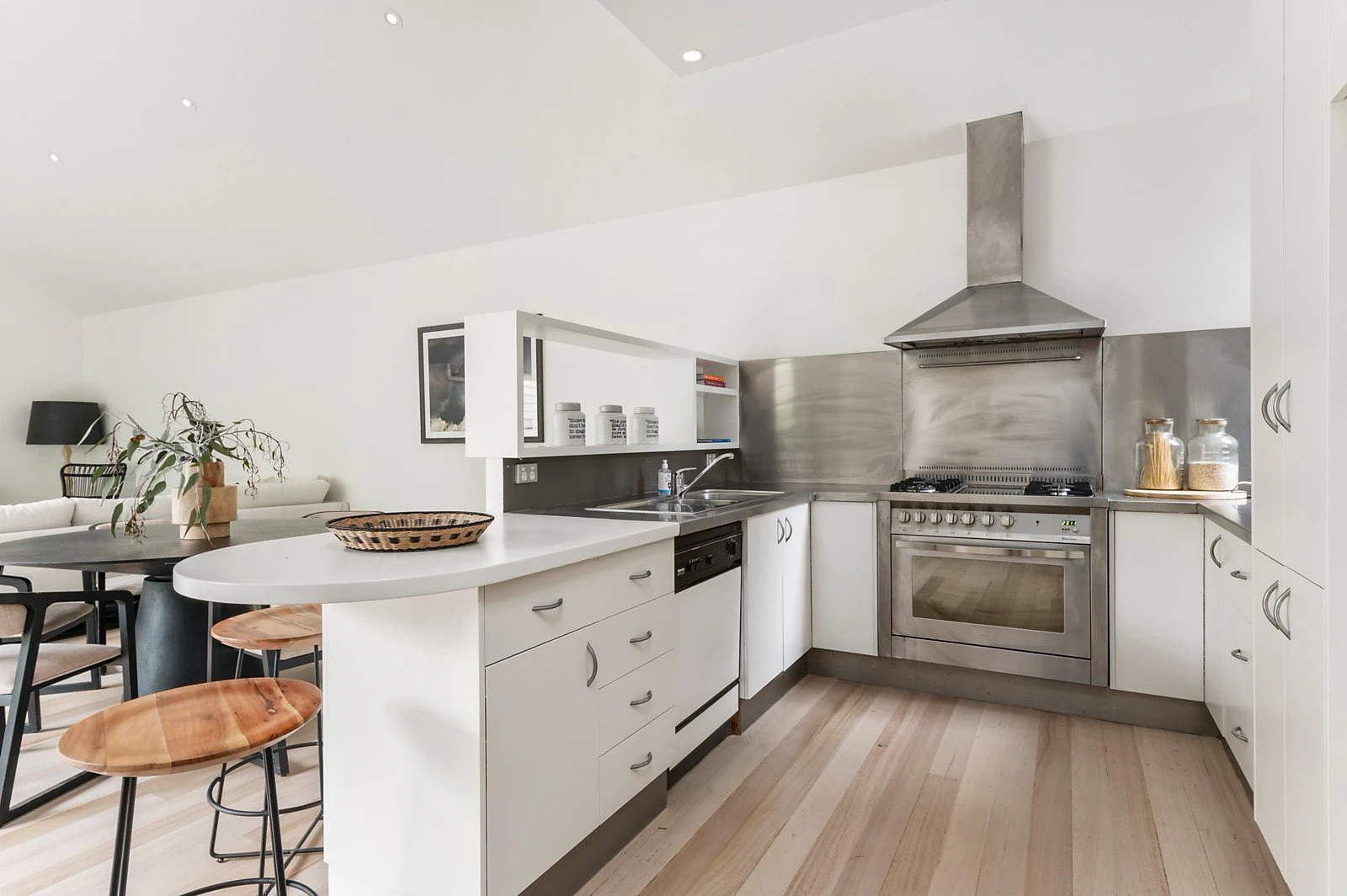 112 Ross Street, Port Melbourne, VIC