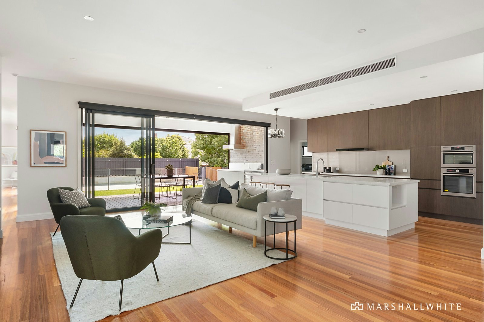 27 Inverness Way, Balwyn North, VIC