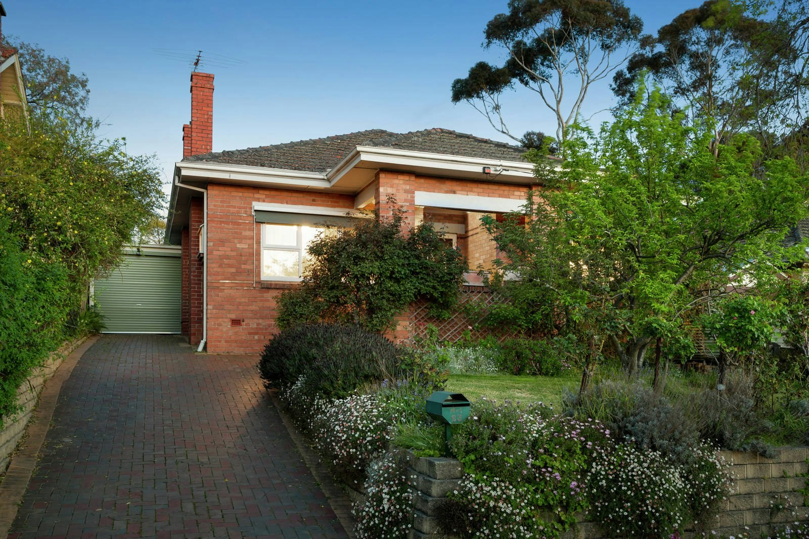 23 Everton Grove, Surrey Hills, VIC