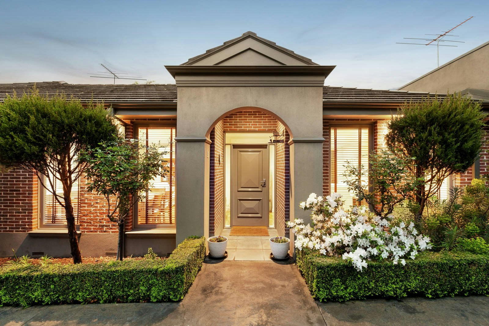 2/8 Tyne Street, Camberwell, VIC