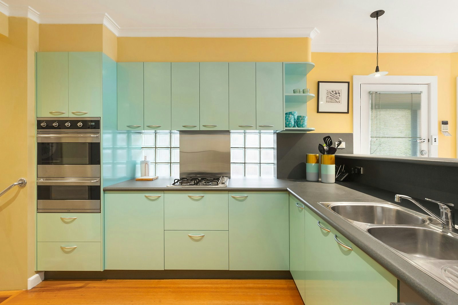 2 Baird Street, Ashburton, VIC