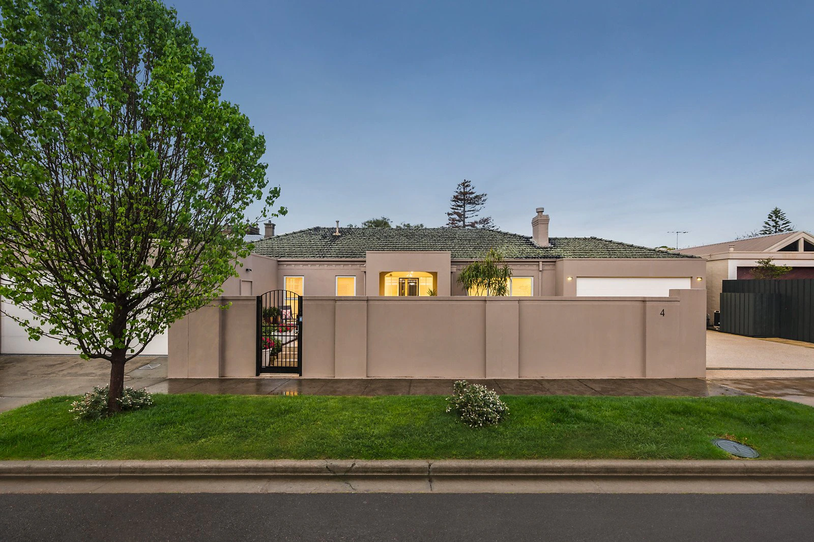 4 Baroona Court, Brighton, VIC