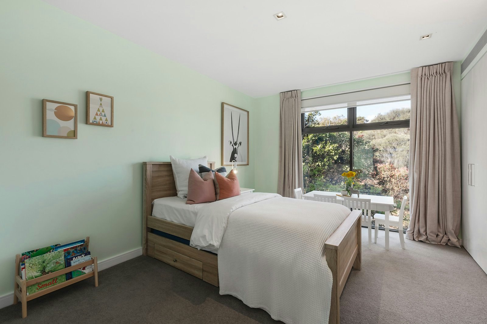 36 Graham Street, Albert Park, VIC