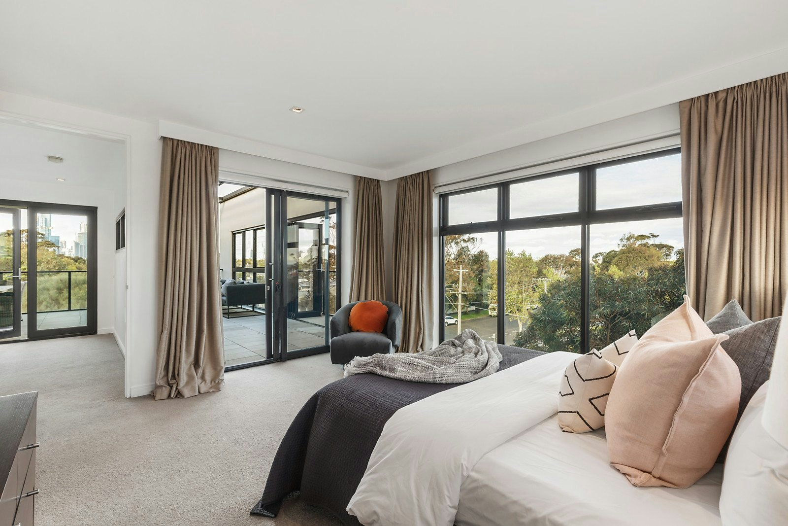 36 Graham Street, Albert Park, VIC