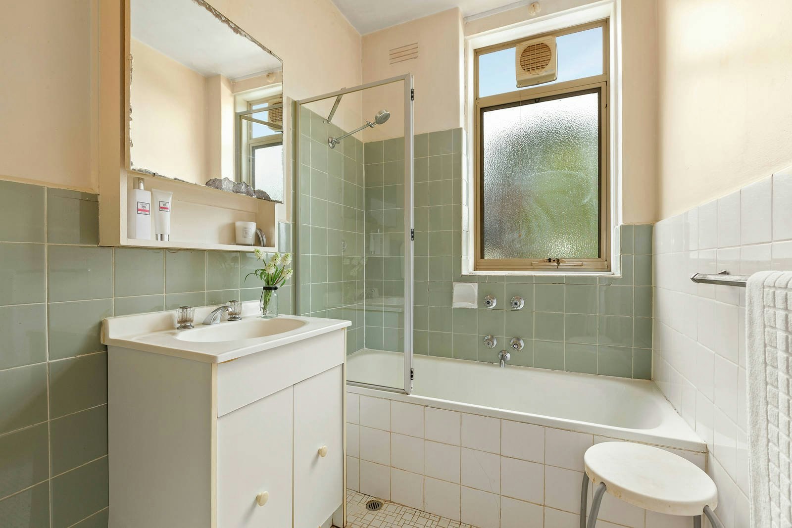 16/32 Power Street, Hawthorn, VIC