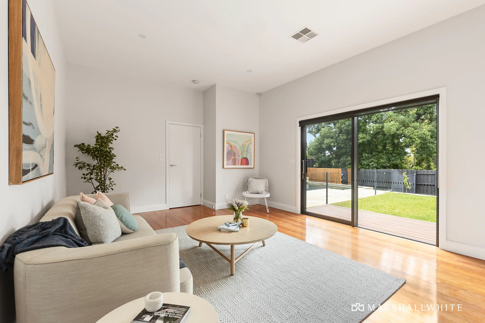 27 Inverness Way, Balwyn North, VIC