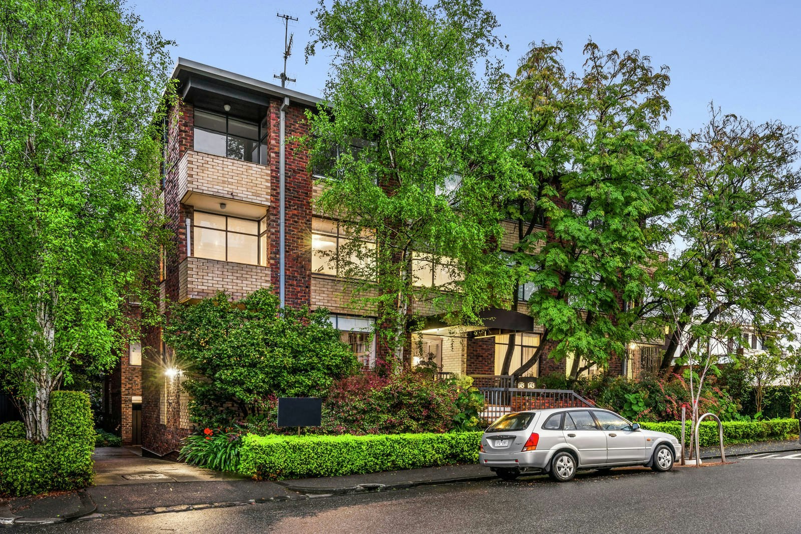 2/145 Walsh Street, South Yarra, VIC