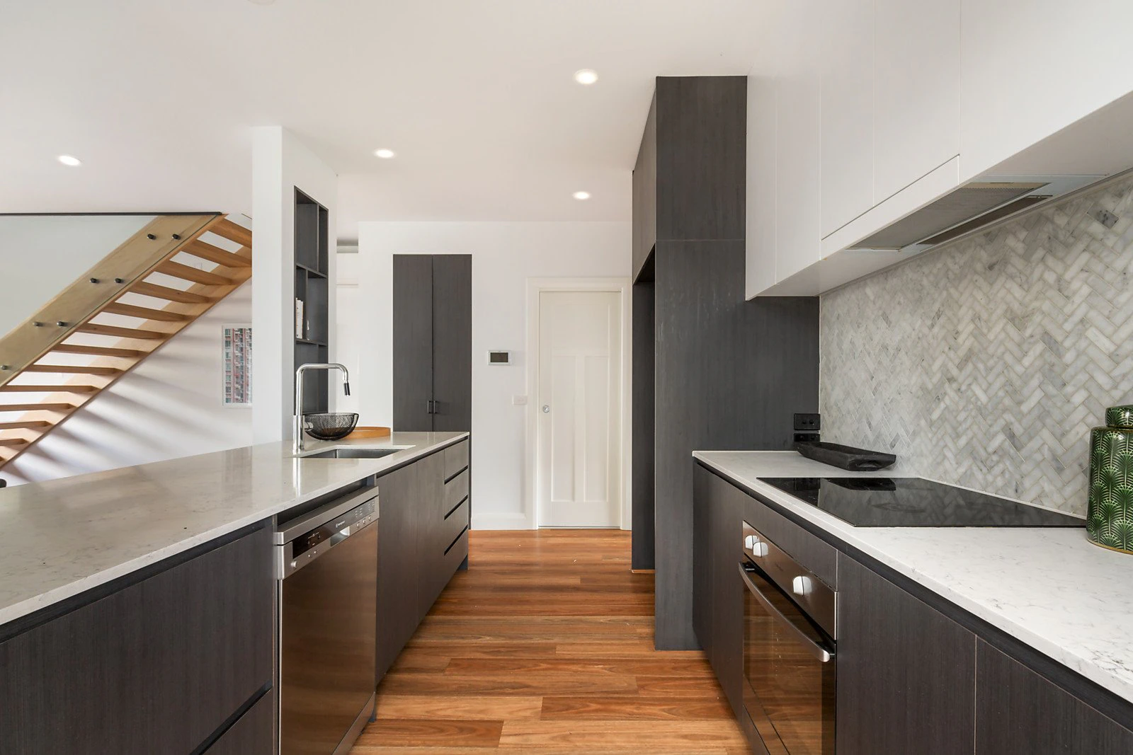 2 Southward Avenue, Port Melbourne, VIC